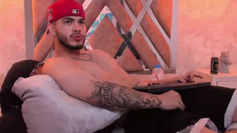 Vincent online show from September 22, 3:58 pm