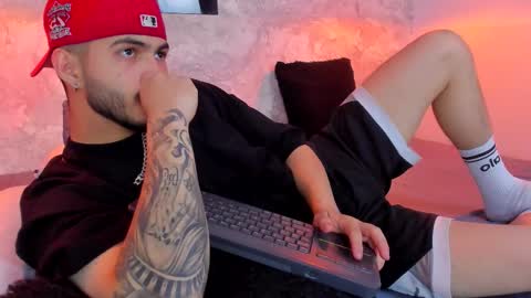 Vincent online show from September 30, 4:17 am