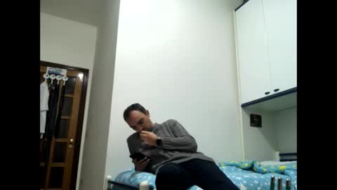 Snapshot of vinmin90 chatting on October 24, 8:55 am Zenith online show from October 24, 8:55 am