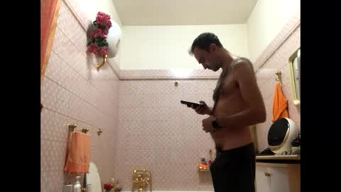 Snapshot of vinmin90 chatting on October 27, 9:30 pm Zenith online show from October 27, 9:30 pm