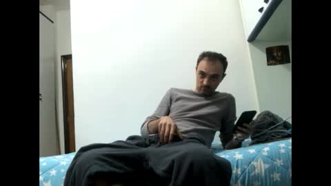 Snapshot of vinmin90 chatting on October 30, 10:21 pm Zenith online show from October 30, 10:21 pm