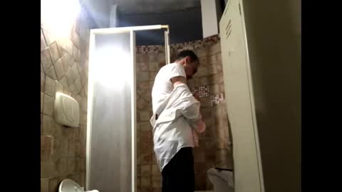 Snapshot of vinmin90 chatting on November 9, 11:03 pm Zenith online show from November 9, 11:03 pm