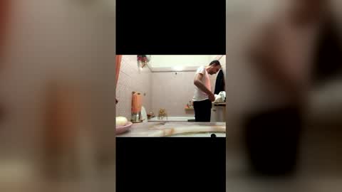 Snapshot of vinmin90 chatting on December 14, 1:55 am Zenith online show from December 14, 1:55 am