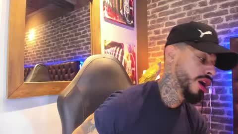 ---Vinzen--- online show from September 25, 4:49 am