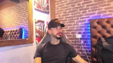 ---Vinzen--- online show from October 20, 5:41 am