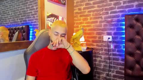 ---Vinzen--- online show from December 17, 4:18 am