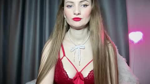 Funny  girl online show from December 21, 8:38 pm