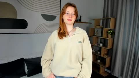 Snapshot of viola_larson chatting on March 3, 2:12 pm Viola but friends call me Sisi online show from March 3, 2:12 pm