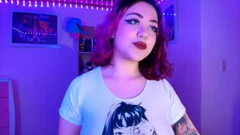 Snapshot of violeet_smile chatting on October 26, 10:36 pm violet online show from October 26, 10:36 pm