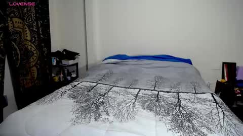  Violet  online show from November 21, 2:27 pm