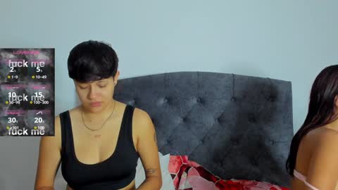 Snapshot of violet_casper_ chatting on January 30, 10:19 am Violet and Casper online show from January 30, 10:19 am