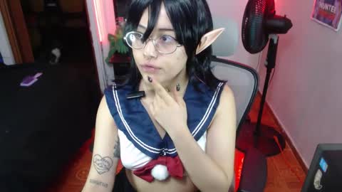 Snapshot of violet_hentai01 chatting on November 19, 12:43 am Violete Hentai01 online show from November 19, 12:43 am