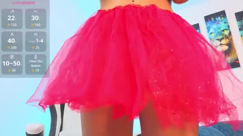 violet_jhonson online show from October 7, 2:25 pm