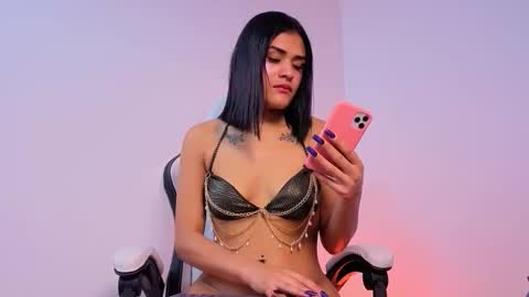 violet_jhonson online show from October 22, 2:39 pm