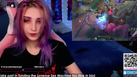 Snapshot of violet_noir_ chatting on September 11, 5:29 am Deya online show from September 11, 5:29 am