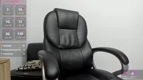 violet online show from March 1, 10:24 am