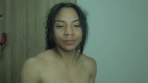 Snapshot of violet_smmithh chatting on December 24, 3:27 am Violet online show from December 24, 3:27 am