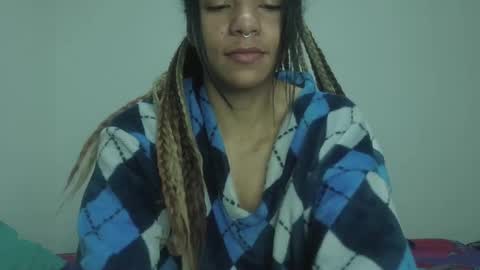 Snapshot of violet_smmithh chatting on January 2, 1:49 am Violet online show from January 2, 1:49 am