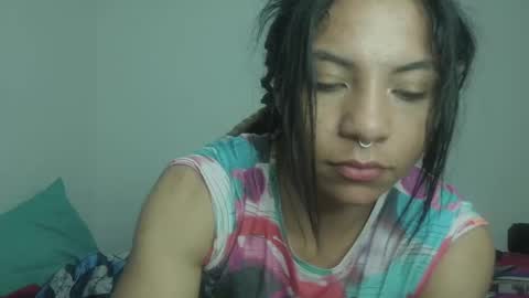 Snapshot of violet_smmithh chatting on January 4, 2:03 am Violet online show from January 4, 2:03 am