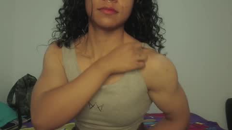 Snapshot of violet_smmithh chatting on February 11, 9:35 pm Violet online show from February 11, 9:35 pm