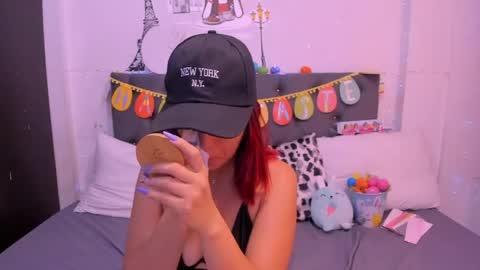 Violeta online show from April 3, 12:03 pm