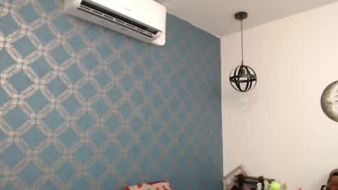 Violeta  online show from December 7, 1:14 am