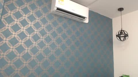 Violeta  online show from December 14, 1:17 am