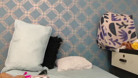 Violeta  online show from December 27, 10:05 pm