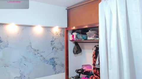 Snapshot of violeta_delavega1 chatting on October 1, 2:50 am Violet online show from October 1, 2:50 am