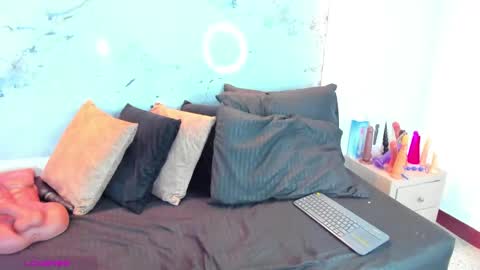 Snapshot of violeta_delavega1 chatting on October 15, 5:51 am Violet online show from October 15, 5:51 am