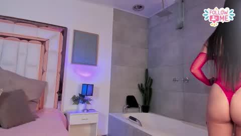 Violeta  online show from November 25, 12:05 pm