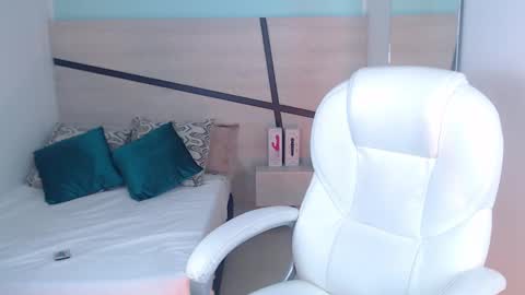 Violeta leon online show from January 21, 7:26 am