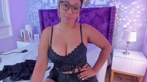violeta_medina online show from September 26, 10:19 am
