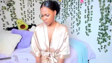 Snapshot of violeta_milleer chatting on January 31, 2:28 pm Violeta online show from January 31, 2:28 pm