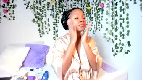 Snapshot of violeta_milleer chatting on March 7, 2:23 pm Violeta online show from March 7, 2:23 pm