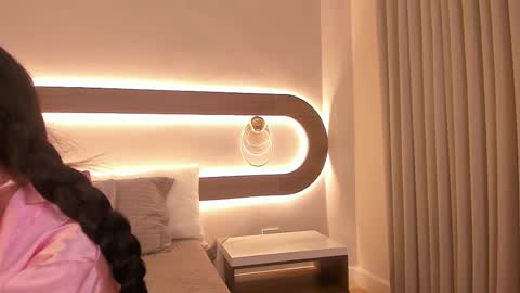 Violeta Sum online show from March 18, 12:19 pm