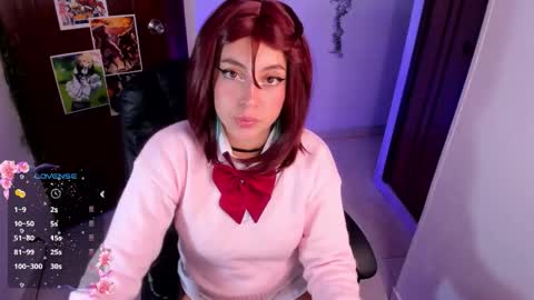 Snapshot of violetaarey chatting on November 21, 9:57 pm Violeta Help me reach 150 thumbs up online show from November 21, 9:57 pm