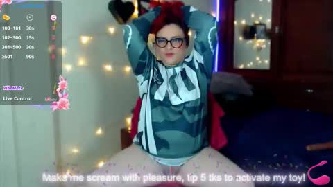 Snapshot of violetabitch chatting on November 19, 4:01 am Violetta Morningstar online show from November 19, 4:01 am