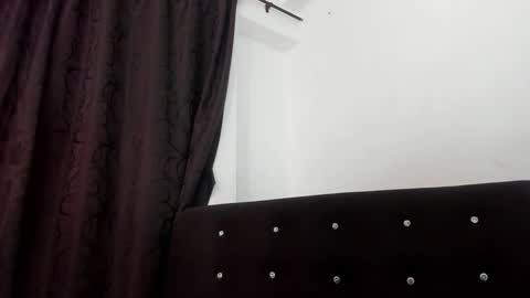 VioletaDums online show from February 28, 9:47 am