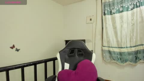 Jimena online show from February 23, 1:24 am