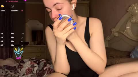 Eva online show from April 19, 6:21 pm