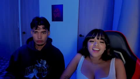 Snapshot of violetandaustin69 chatting on October 22, 3:40 am Violet and Austin online show from October 22, 3:40 am