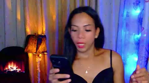 Snapshot of violeterection chatting on November 18, 9:47 am JUVY online show from November 18, 9:47 am