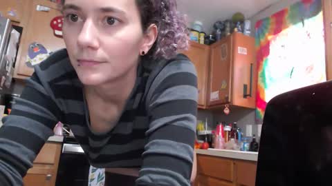 Violet Hooper online show from April 8, 2:50 pm