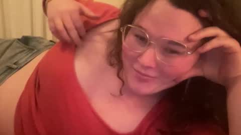 violetlyhappy online show from February 18, 11:33 pm