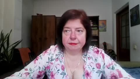 violetpulse online show from April 1, 1:01 pm