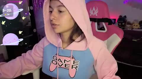   online show from January 9, 7:15 pm