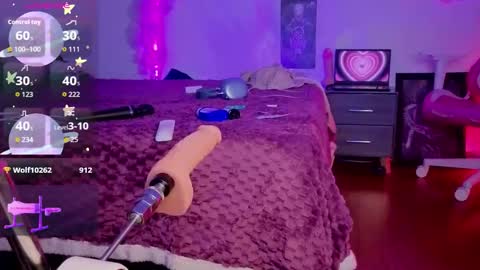   online show from March 15, 9:04 am