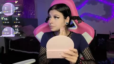   online show from March 30, 8:21 pm