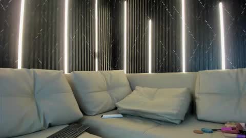 Violet Rose online show from March 30, 10:00 pm